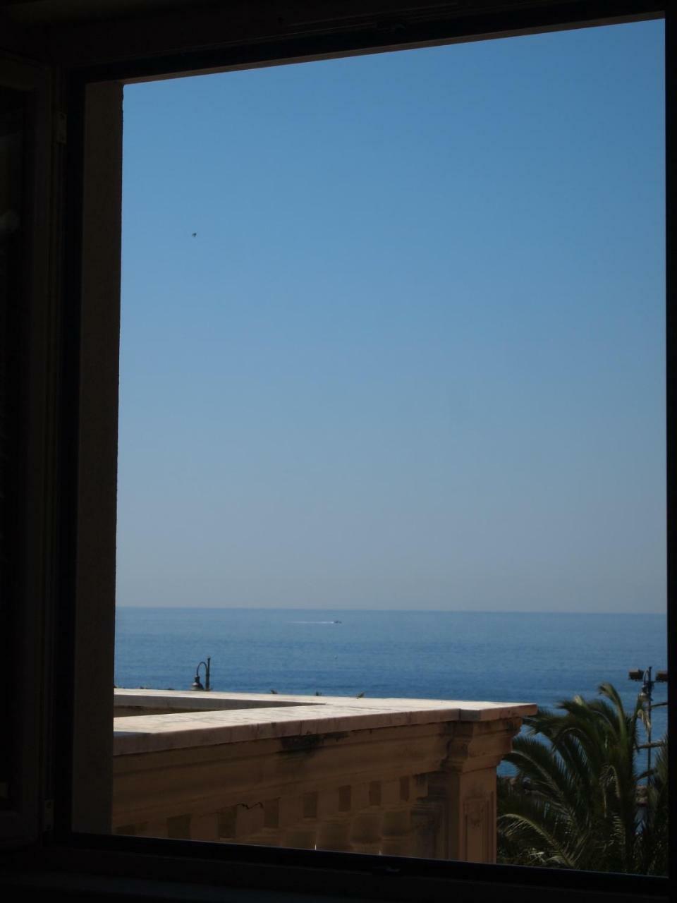 Doppelzimmer mit Meerblick