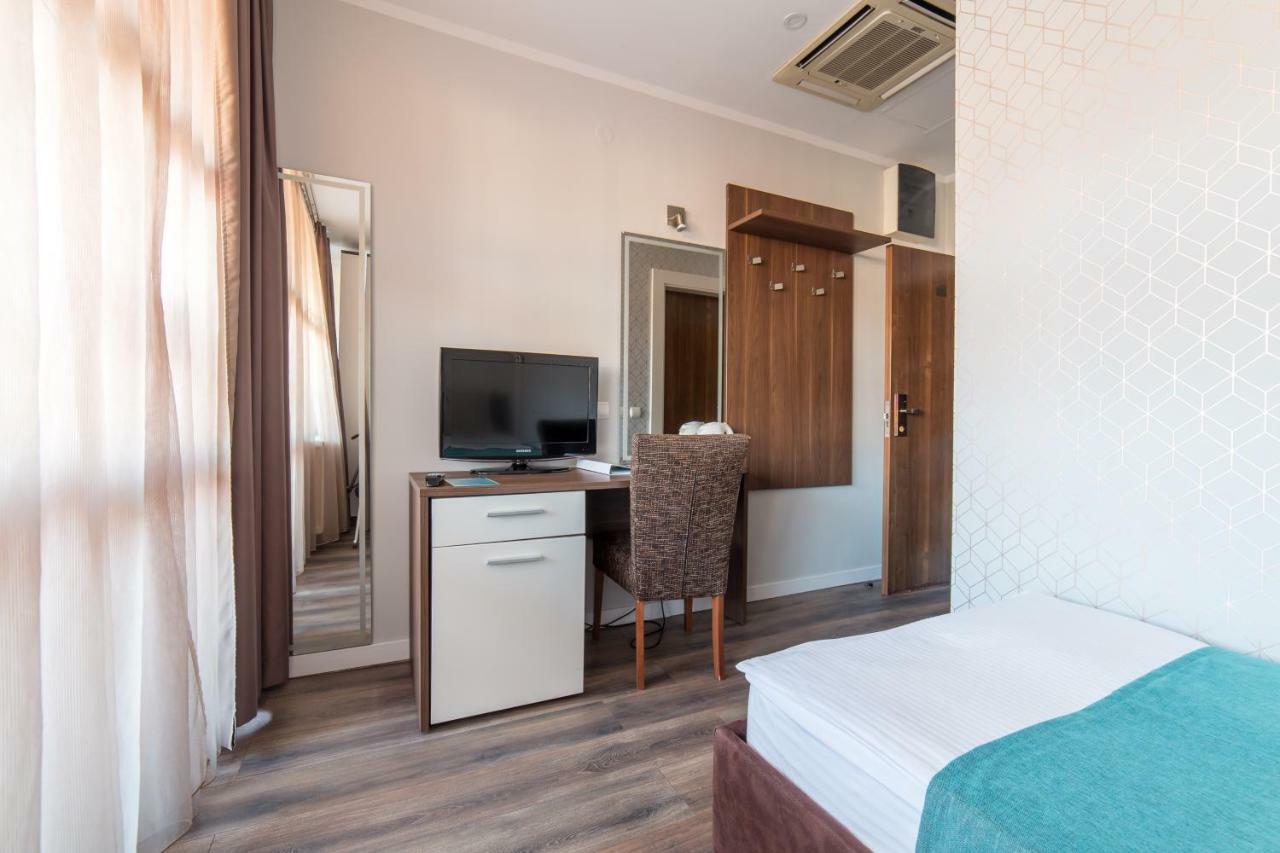 Economy Single Room