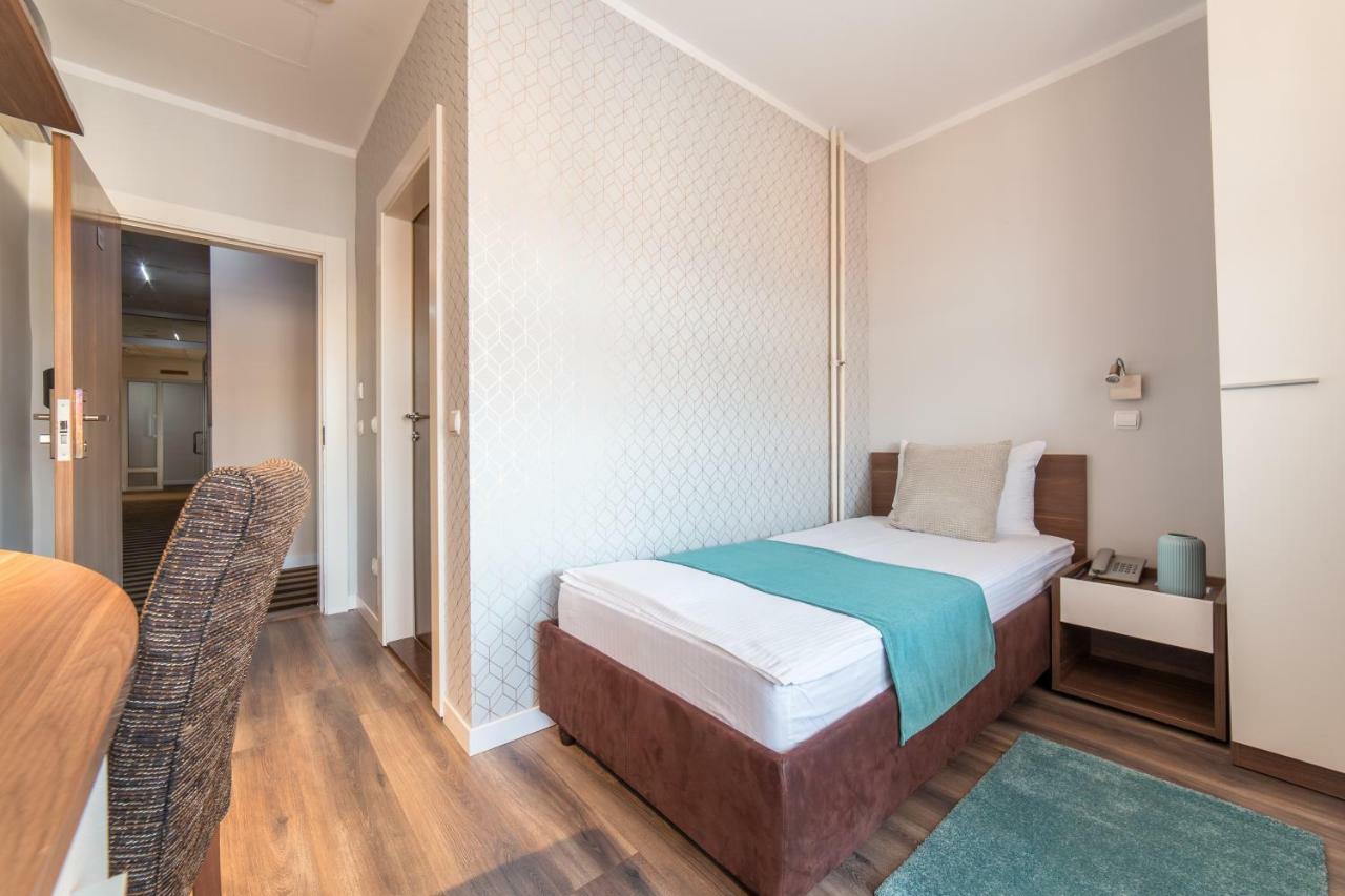 Economy Single Room