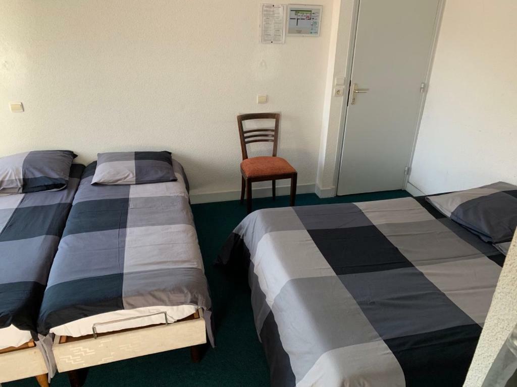 Chambre Familiale avec Toilettes Communes