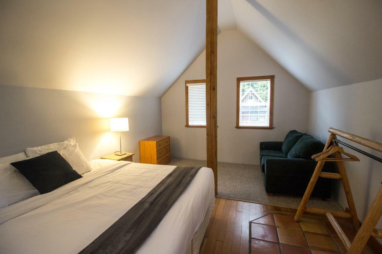 Two Bedroom Cottage B Hot Tub Forest View