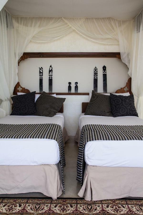 Villa com Piscina Privada