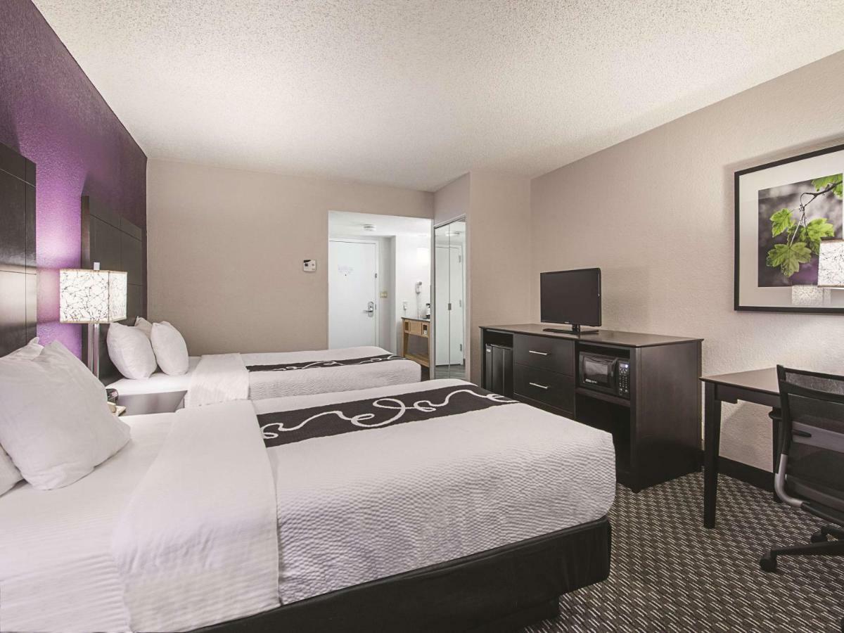 Deluxe Double Room with Two Double Beds
