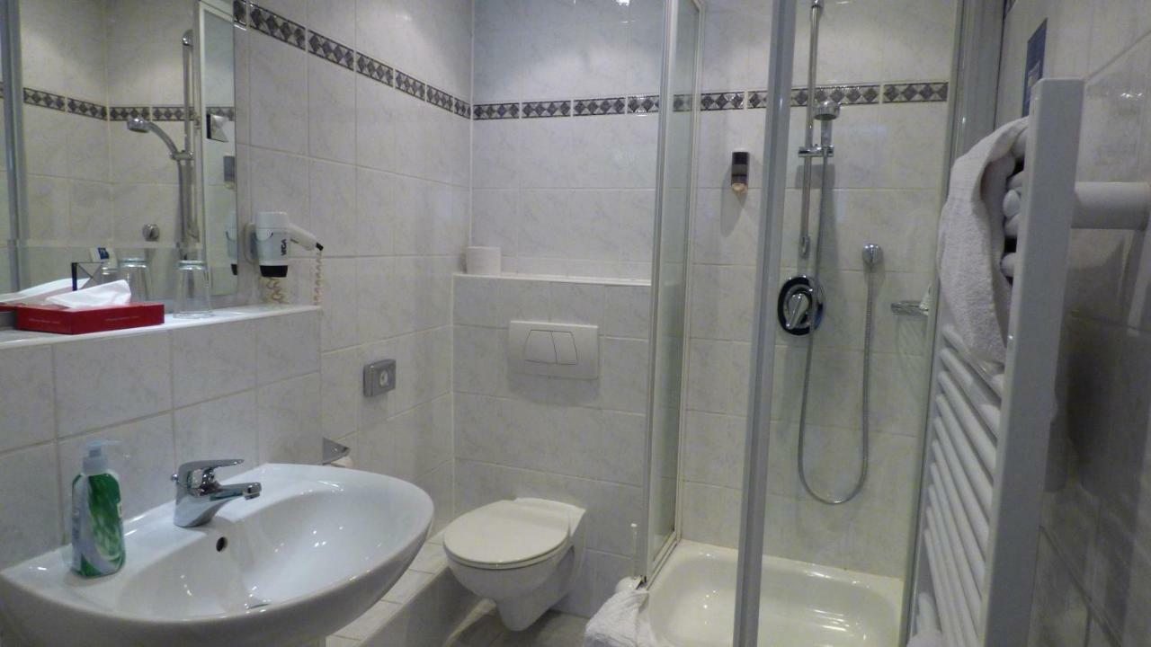 Dreibettzimmer