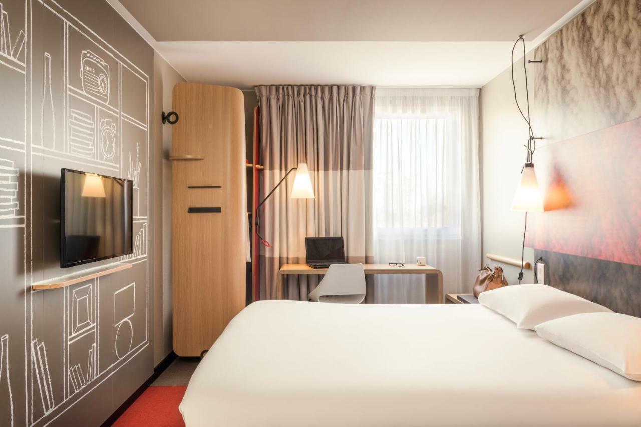 Standard Double Room,662467071:JPEG