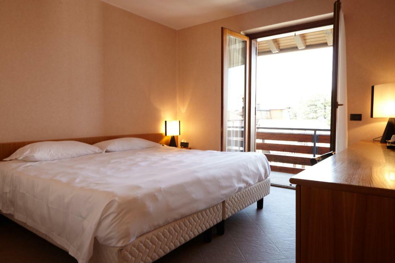 Double or Twin Room Balcony
