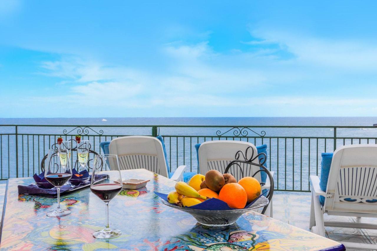 Junior Suite met Terras zonder direct Uitzicht op Zee
