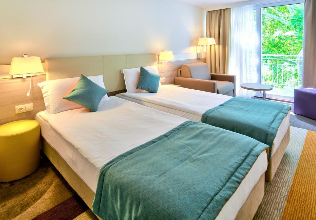 Twin Room Aquapark Access