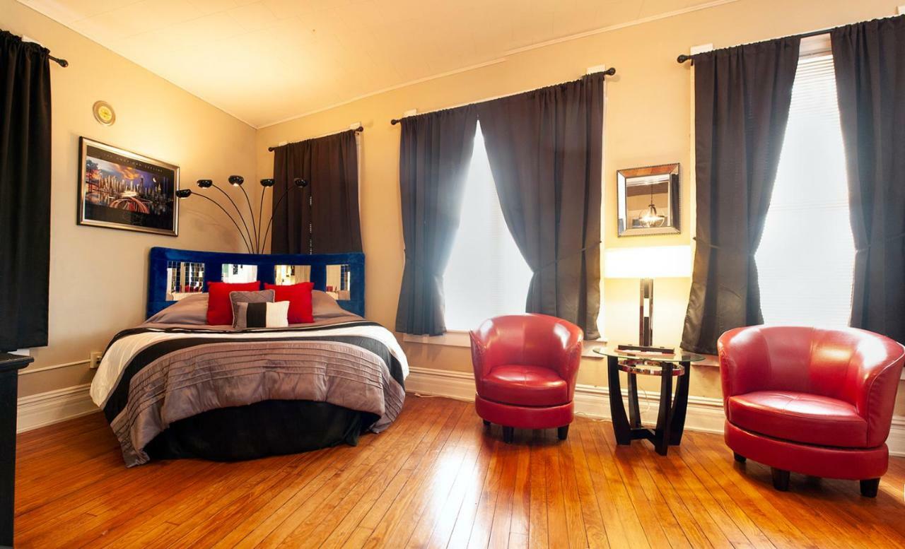 Deluxe King Studio