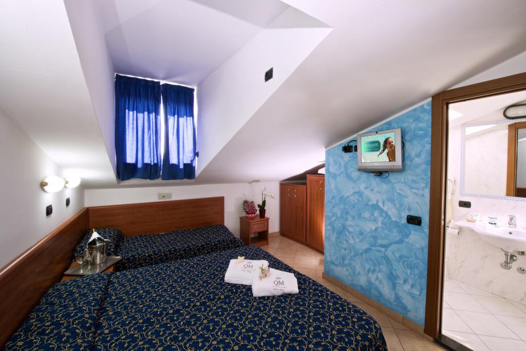 Classic Double Room,1589573975:JPEG