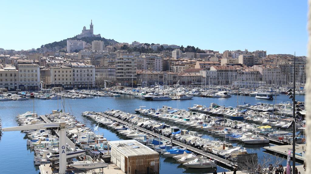 Classic Twin Room with Old Port View