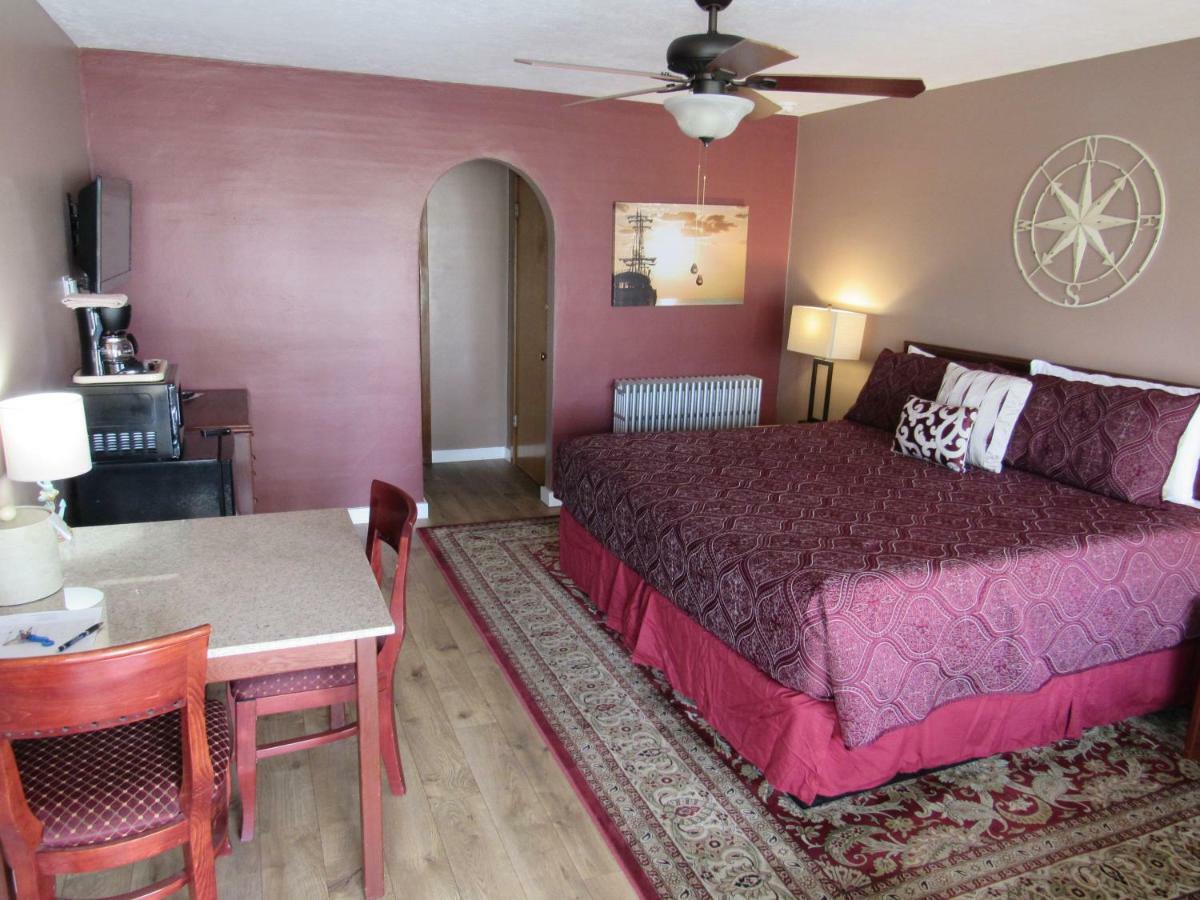 Standard King Room