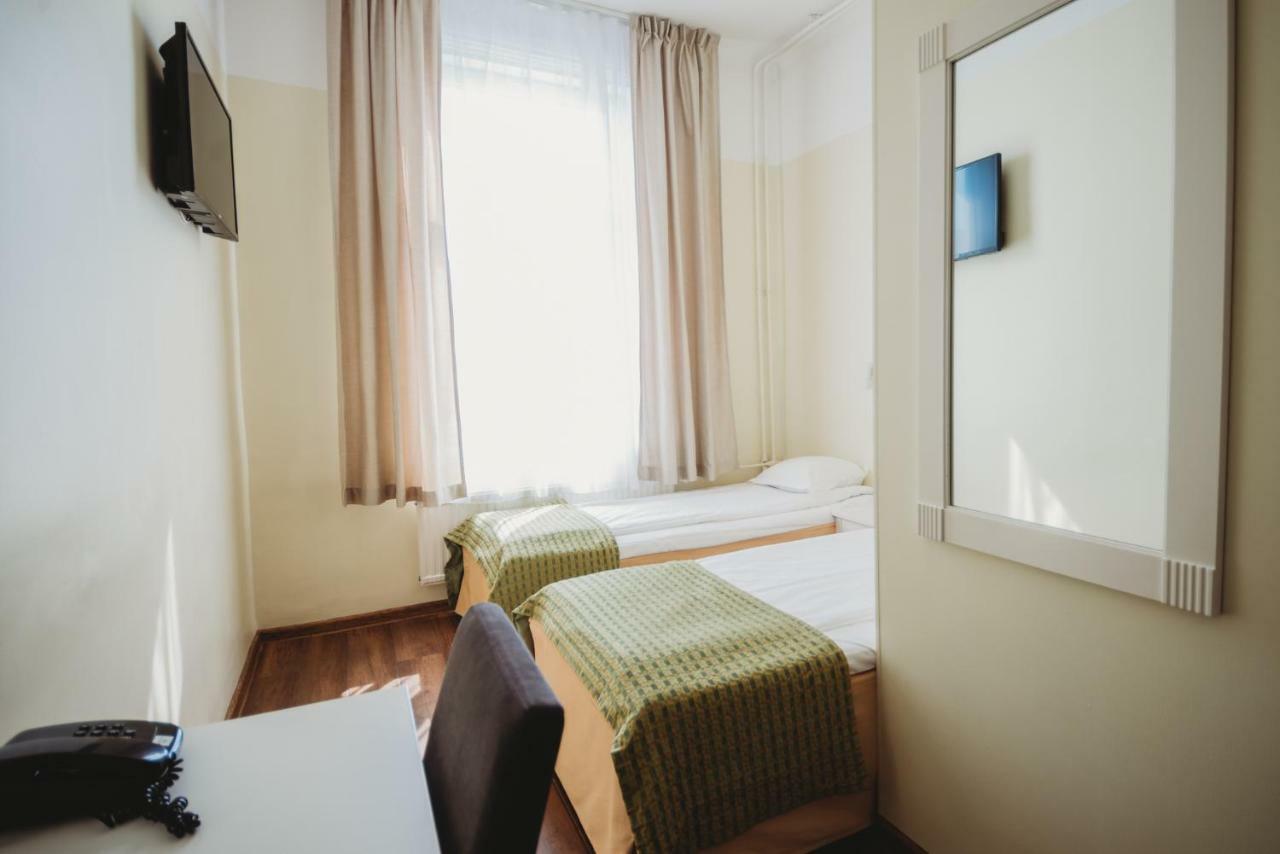 Economy Twin Room