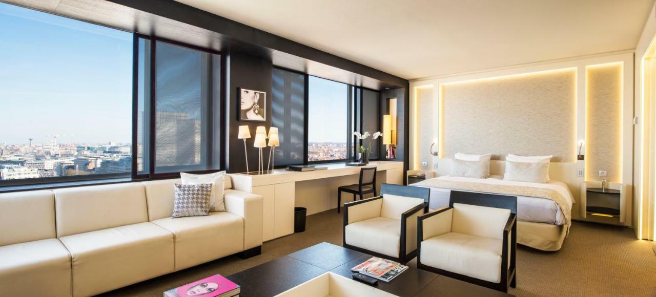 Panorama Suite with Lounge Access