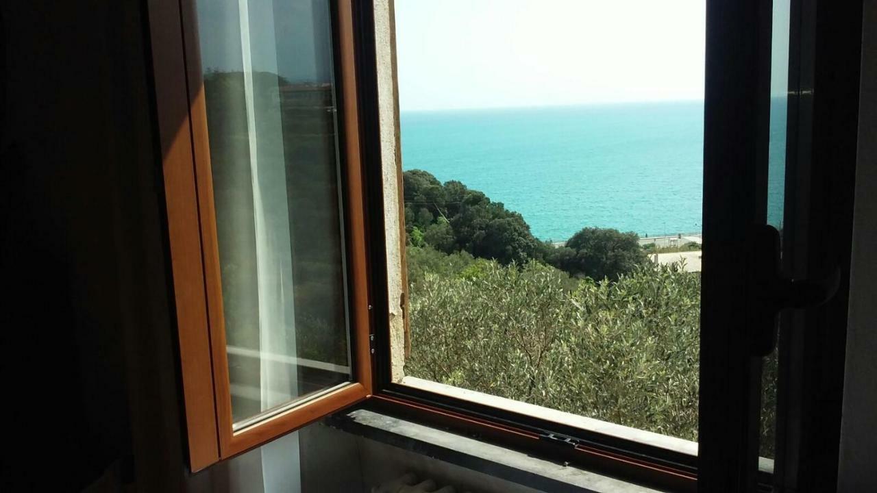 Camera Matrimoniale con Vista Mare