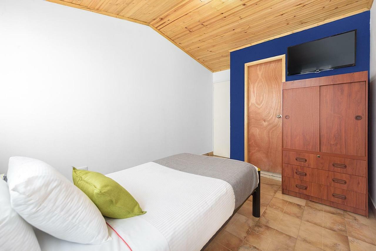 Habitación Individual con baño privado