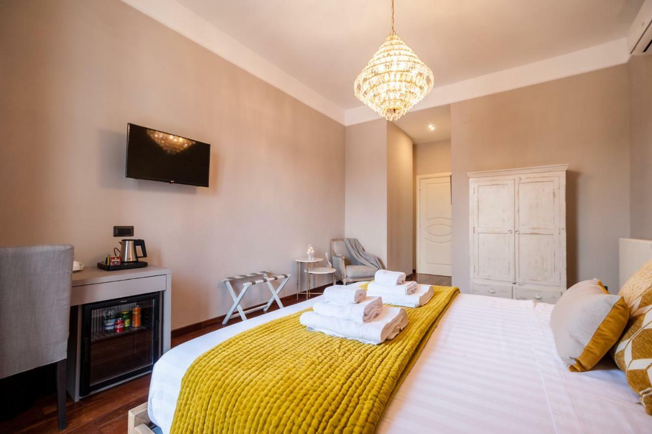 Luxury Triple Room,811728423:JPEG