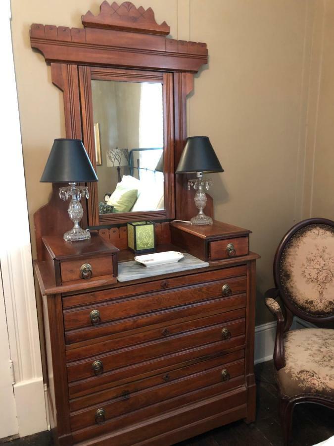 Double Room,814548470:JPEG