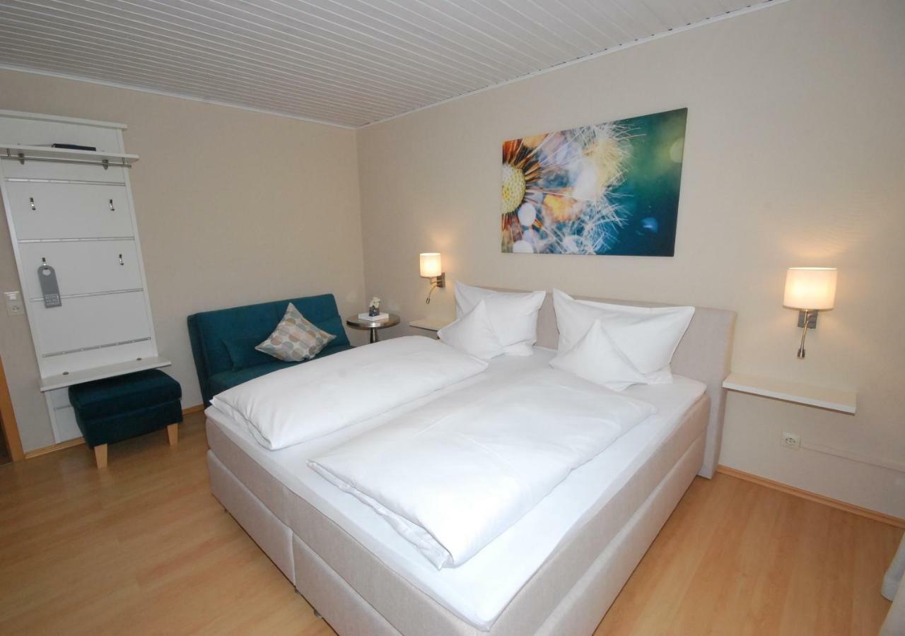 Doppelzimmer mit Balkon