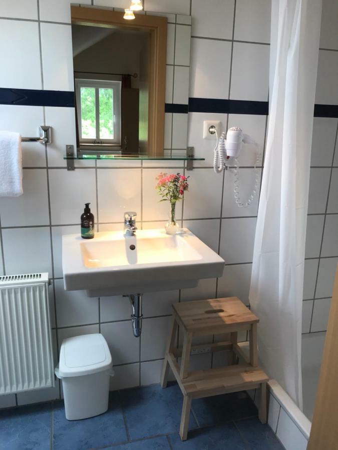 Single Room Bathroom