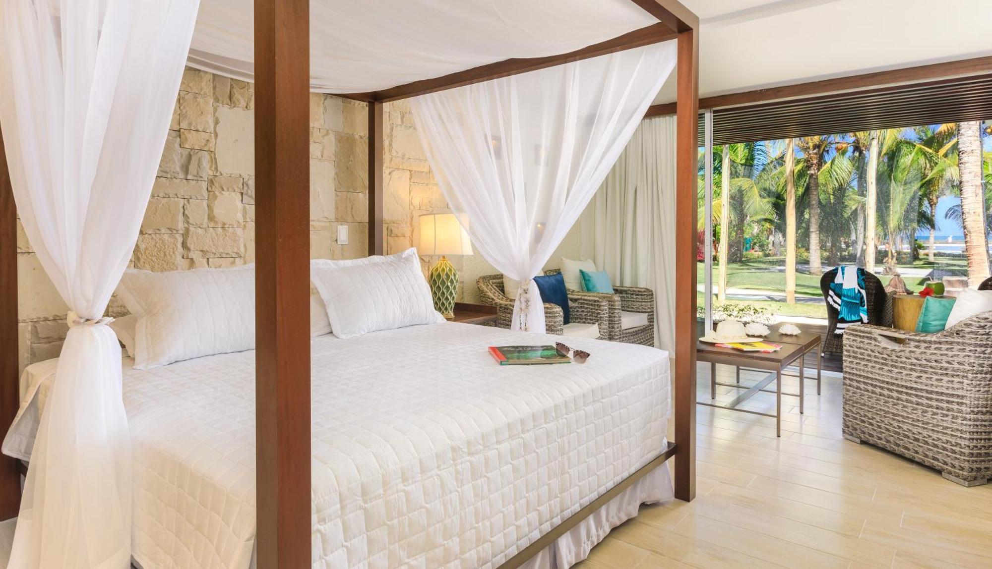 Double Suite with Spa Bath and Hot Tub