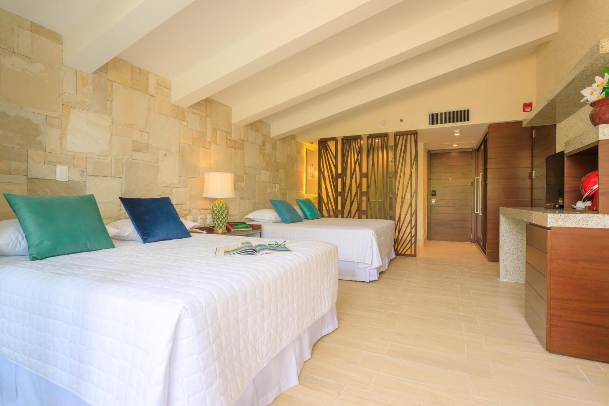 Master Room with Two Double Beds