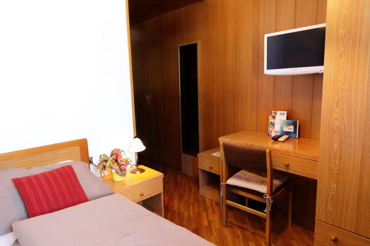 Single Room