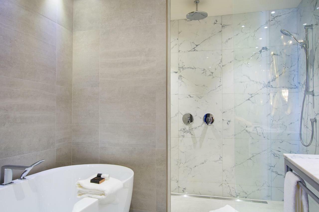 Classic Room Bath
