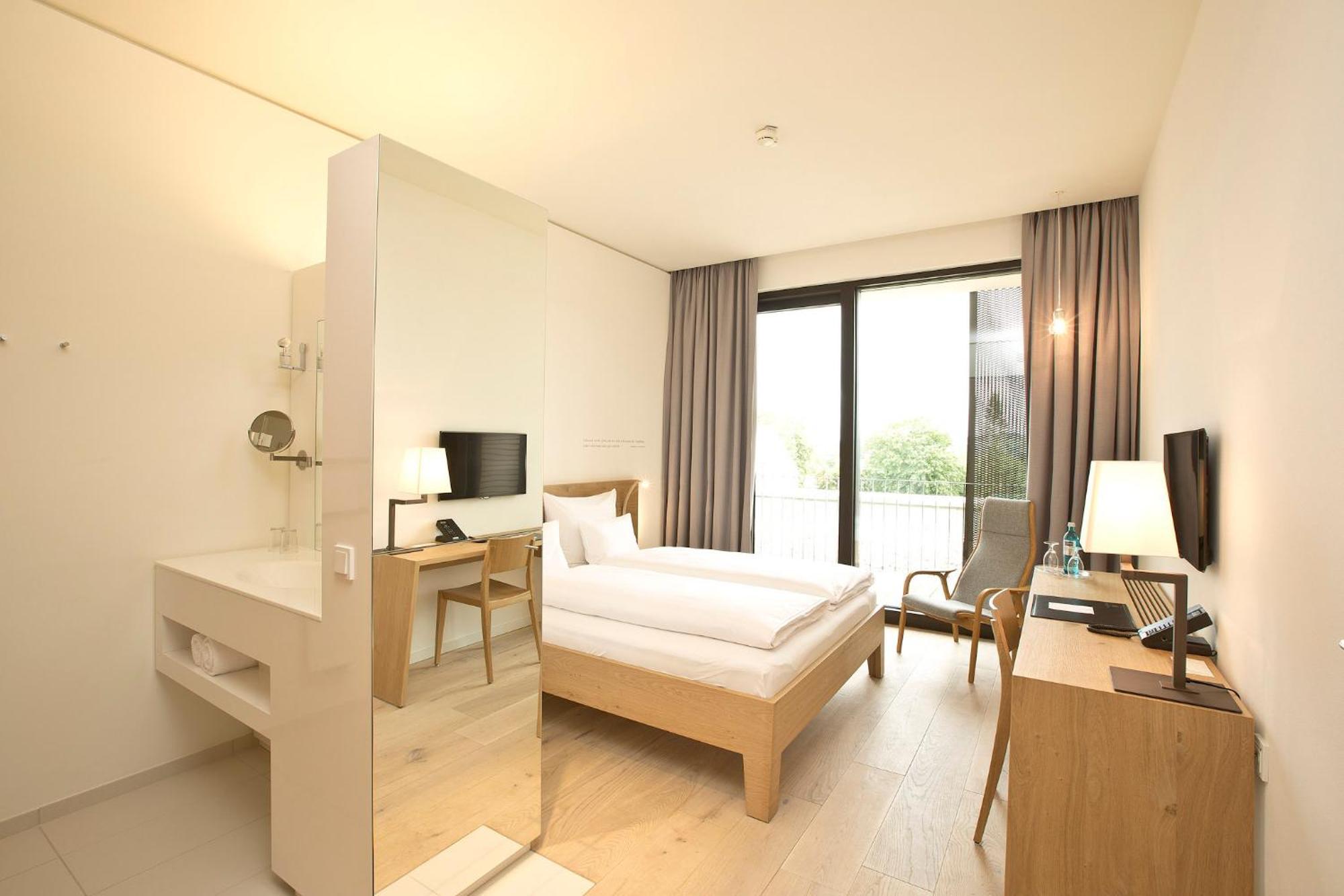 Doppelzimmer mit Balkon