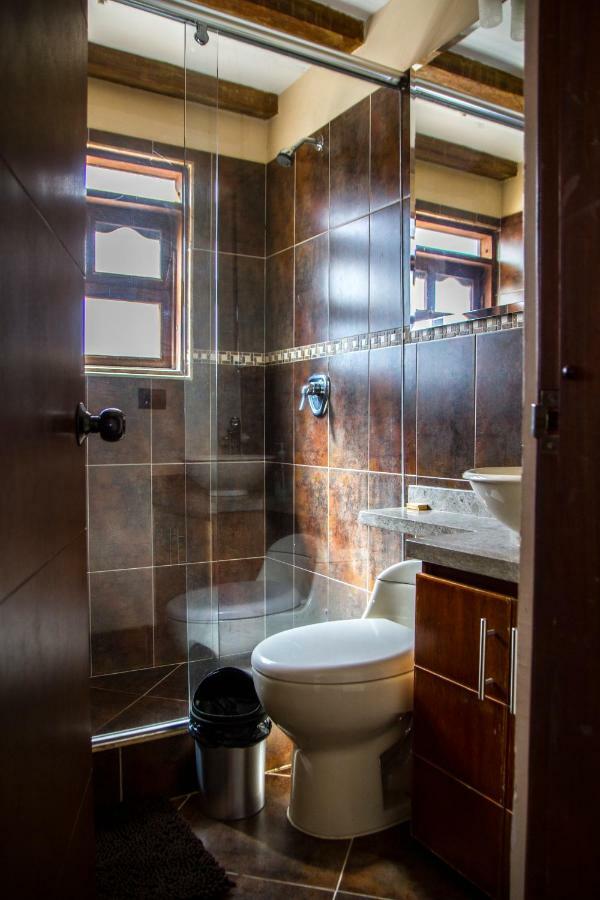 Habitación Doble con baño privado