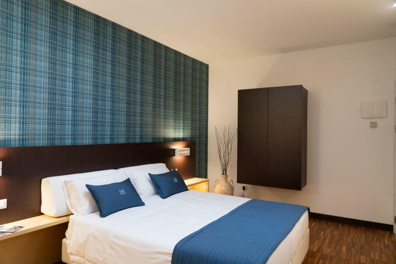Double or Twin Room,831149417:JPEG