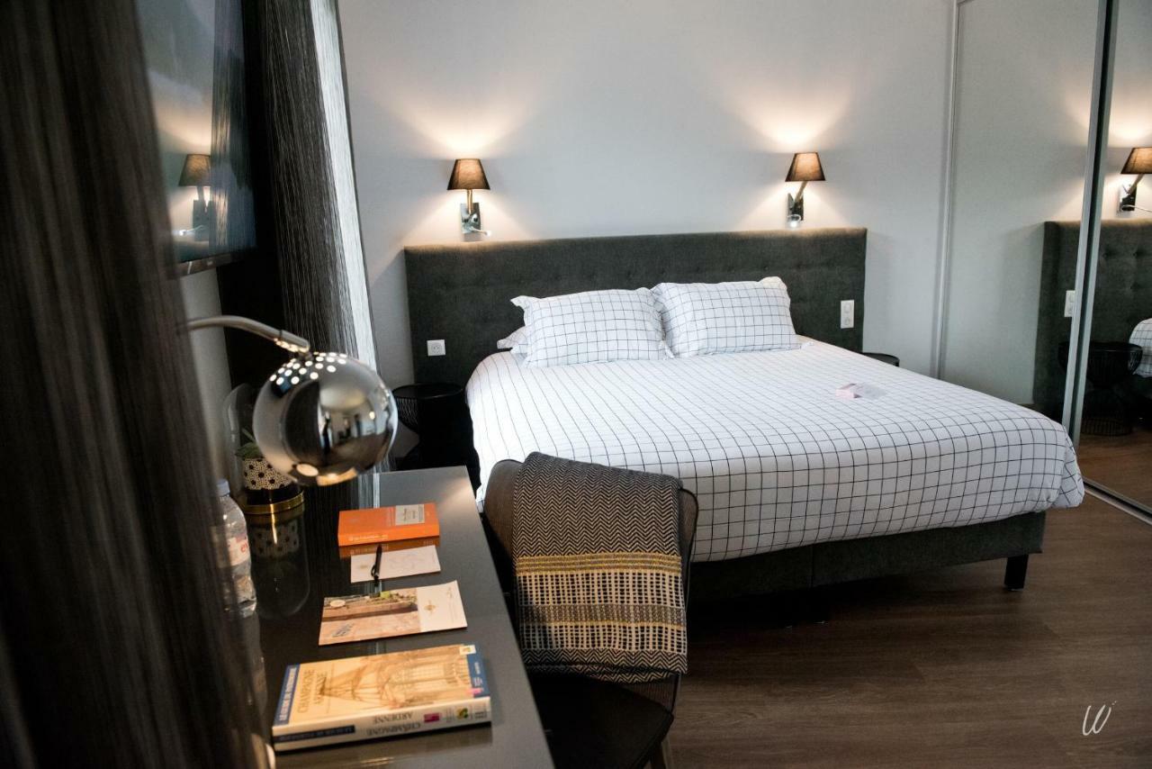 Deluxe Room,1628692508:JPEG