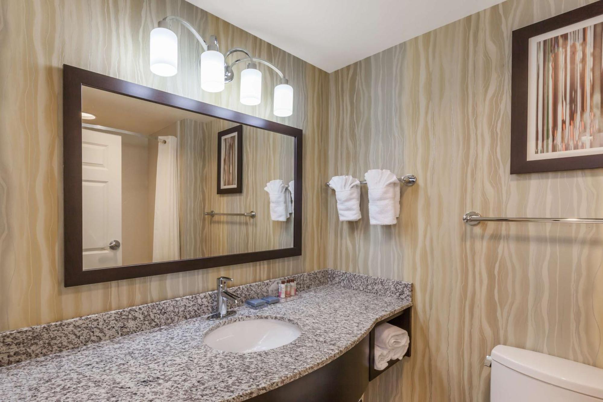 Studio Suite with Two Queen Beds - Non-Smoking
