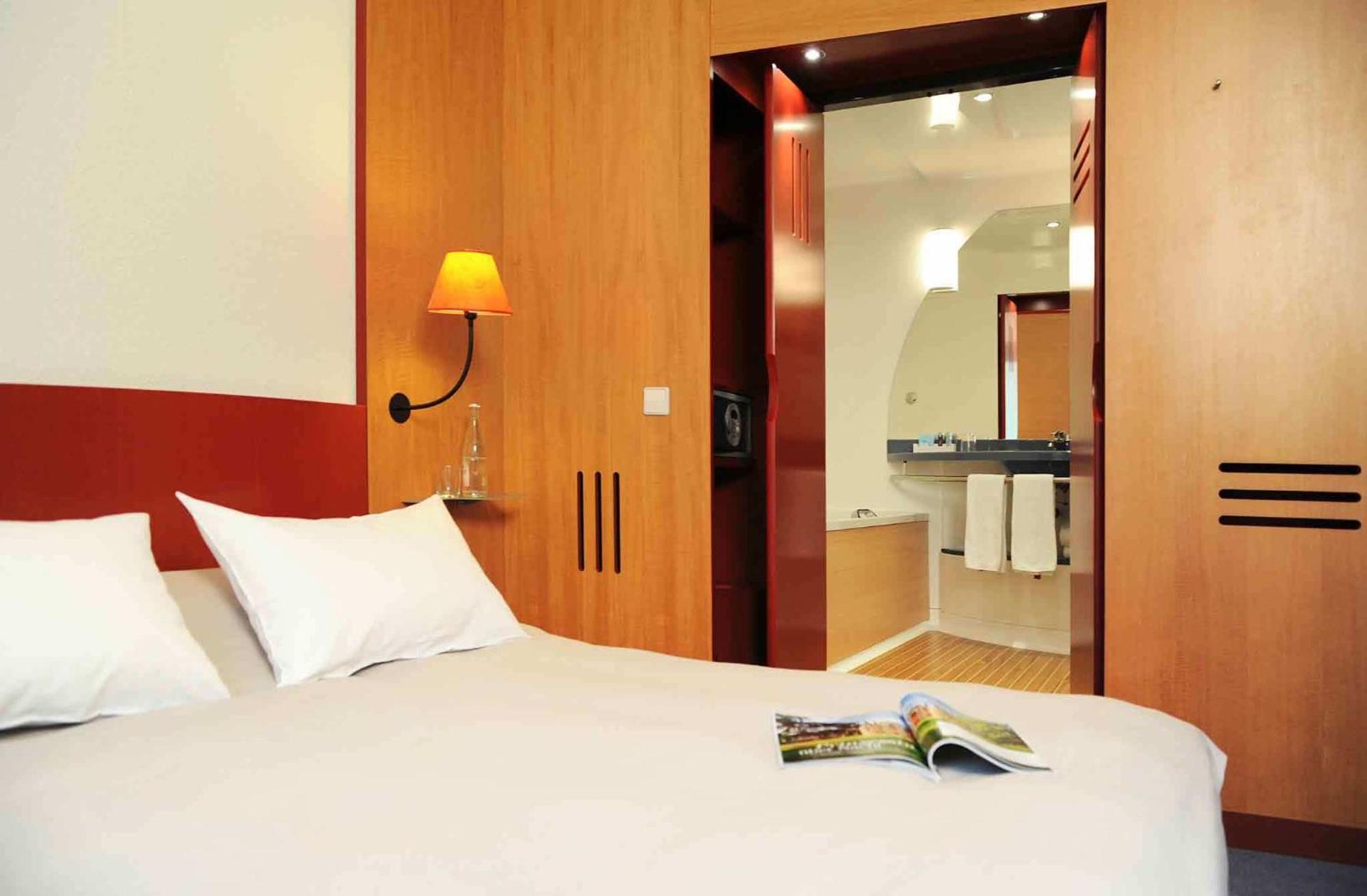 Standard Suite