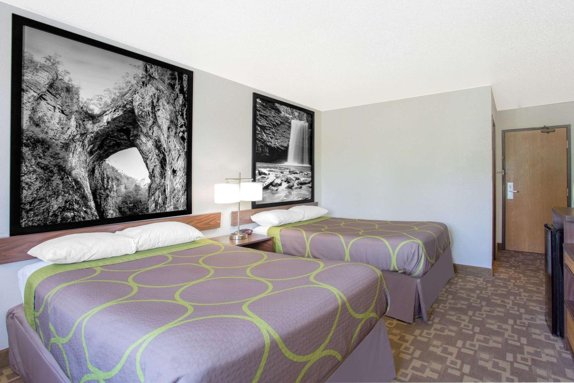 Deluxe Double Room with Two Double Beds - Non-Smoking