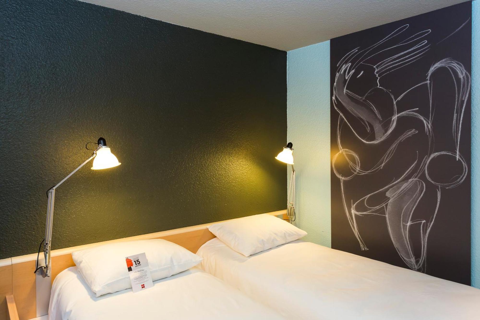 Standard Twin Room,843225899:JPEG