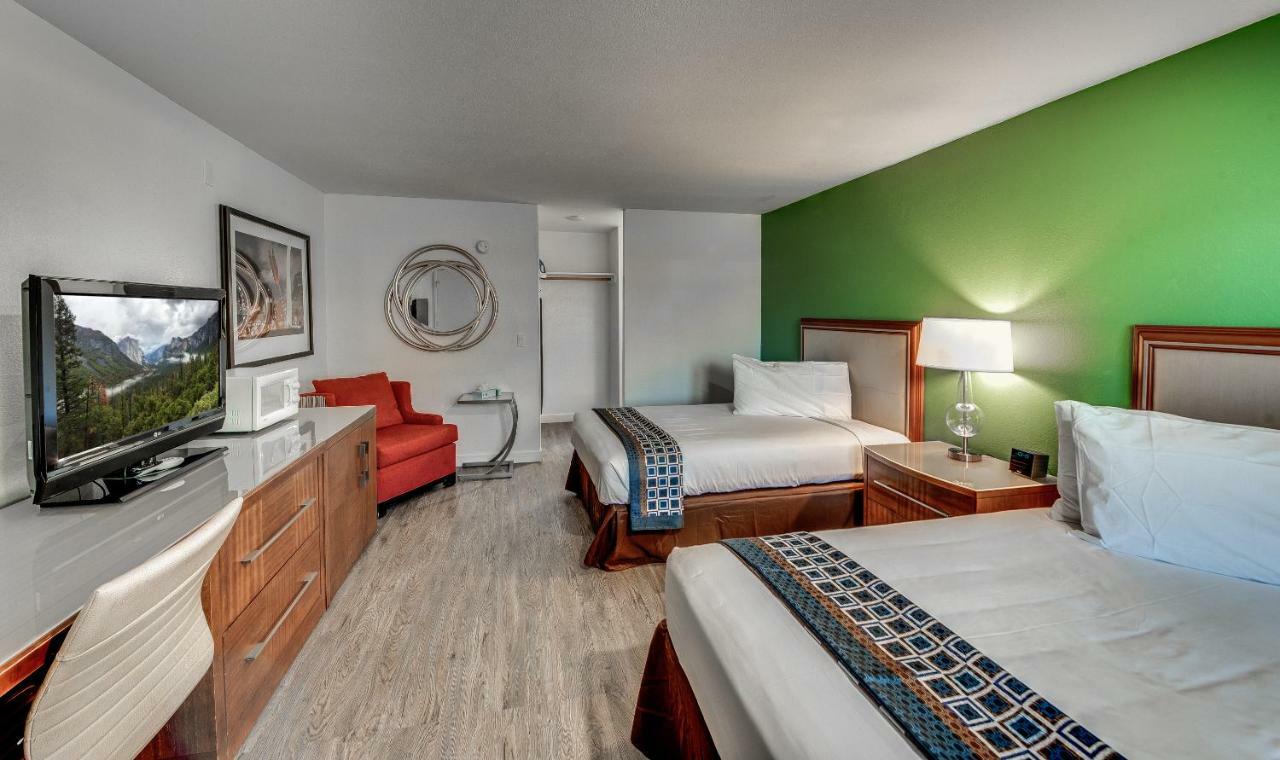 Deluxe Double Room Two Double Beds