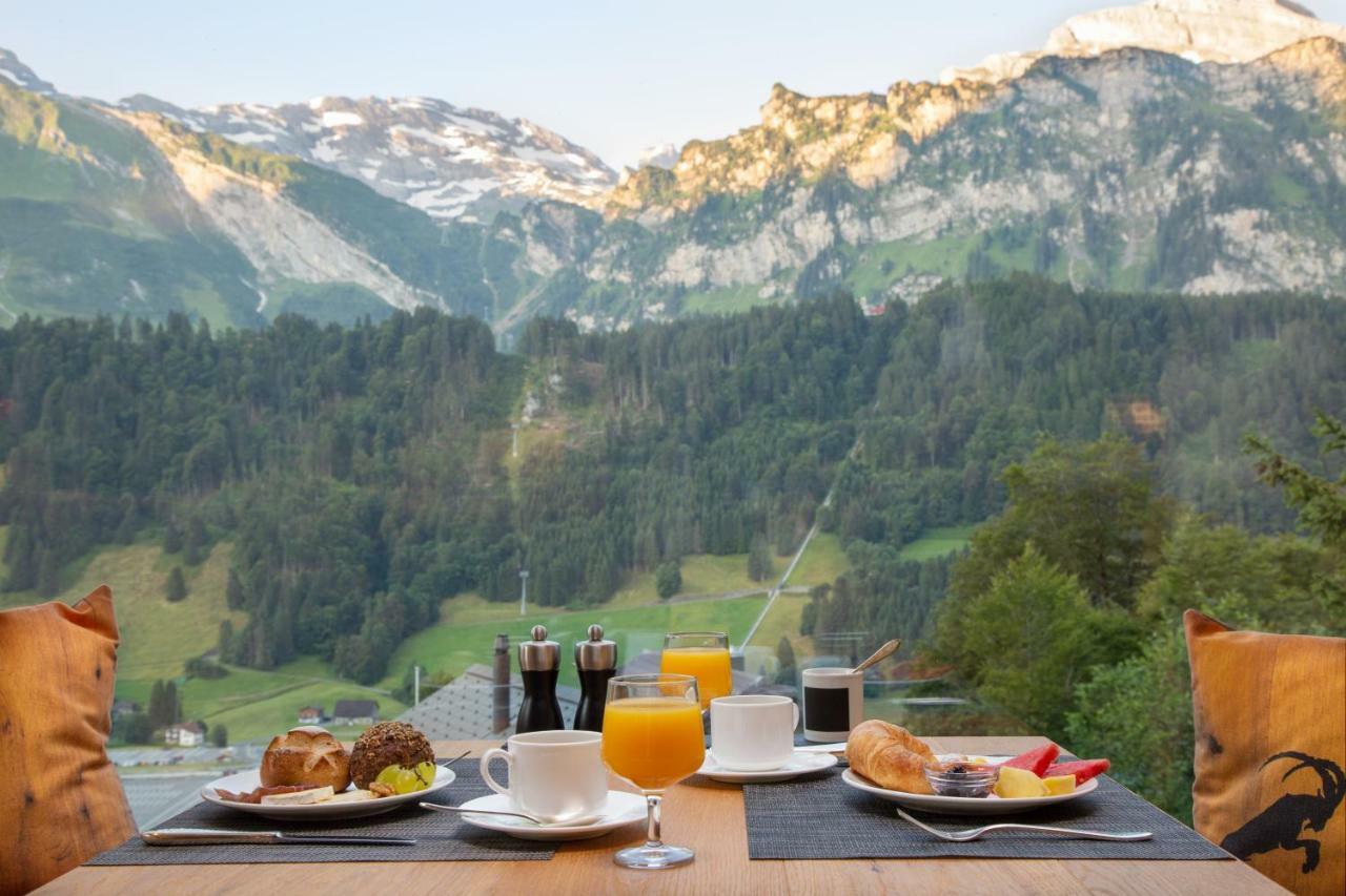 Superior Double Room with Balcony and Mountain View