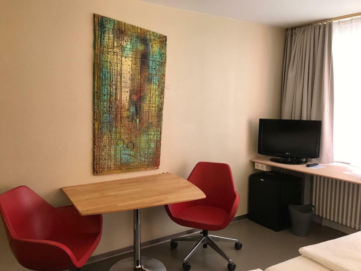 Deluxe Single Room