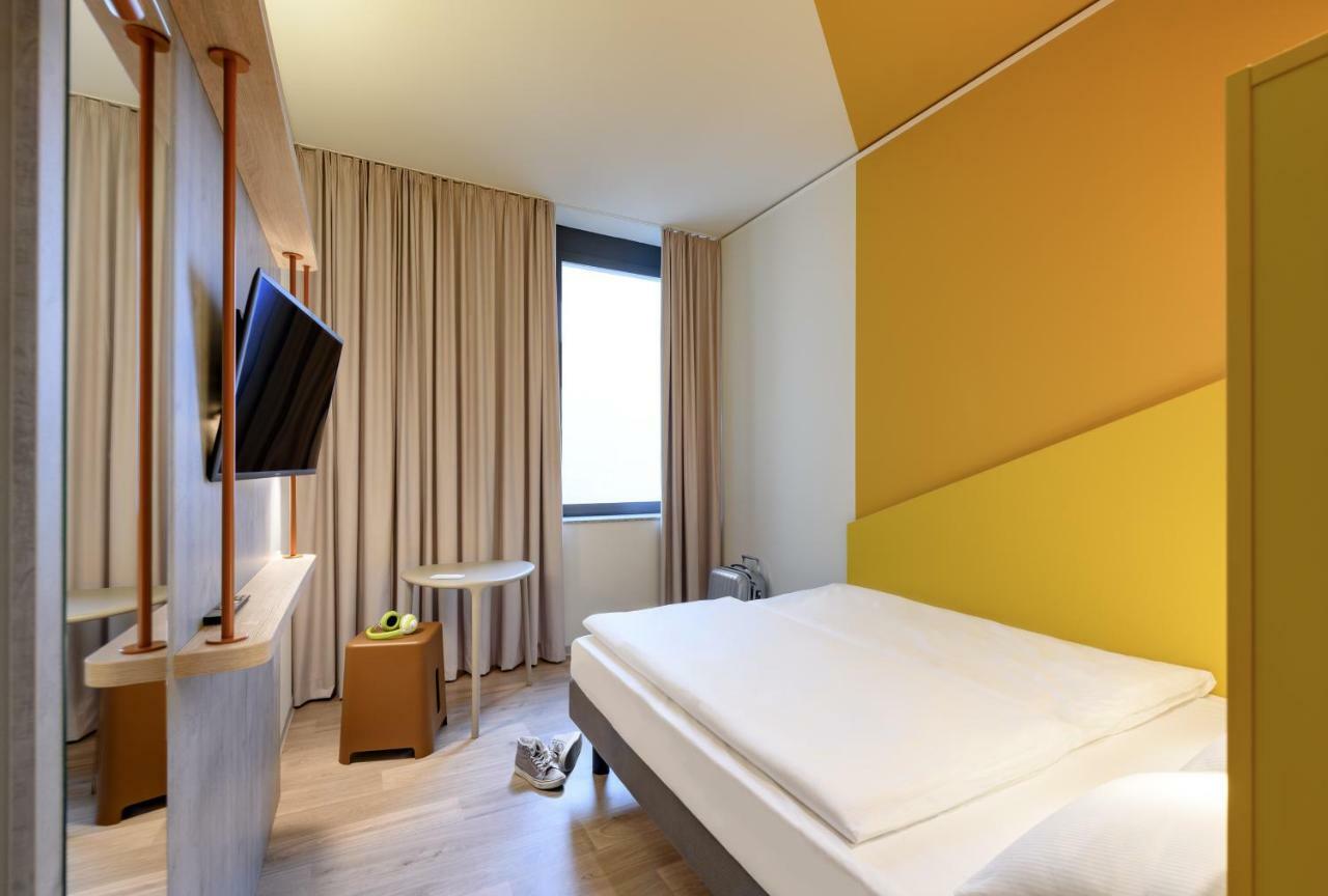 Standard Double Room,850029536:JPEG