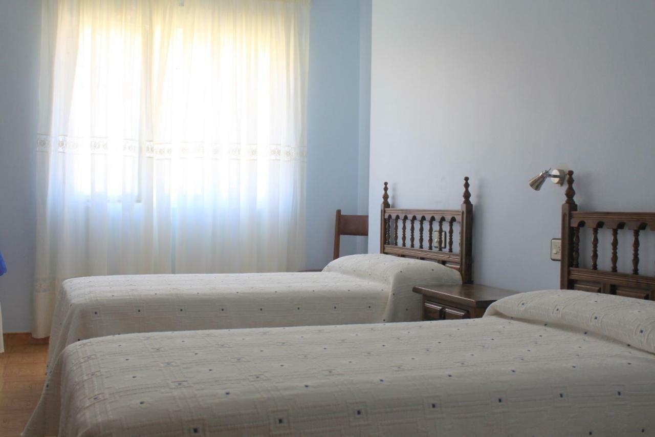 Twin Room,851286200:JPEG