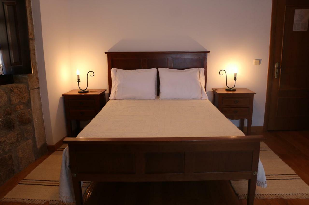 Quarto Duplo com Vista Jardim