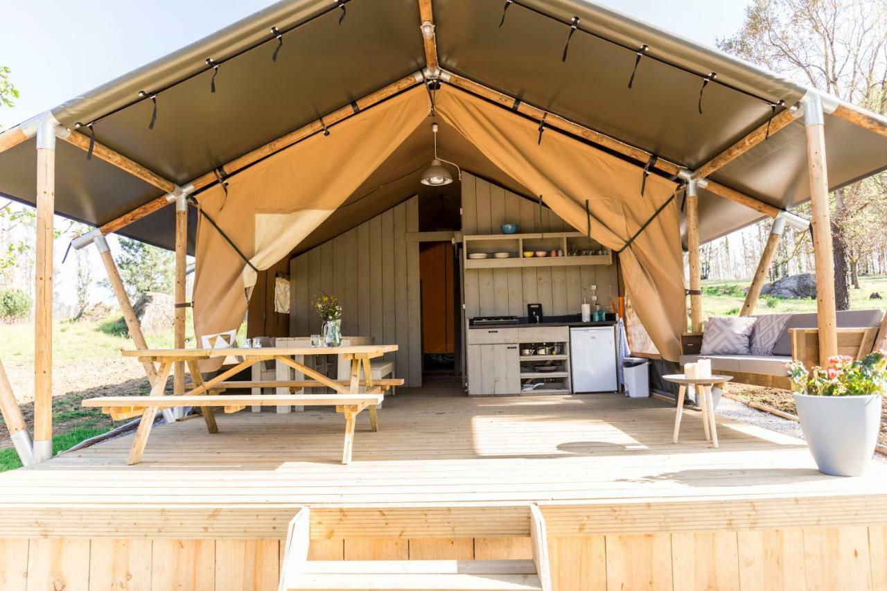 Tent,862209953:JPEG