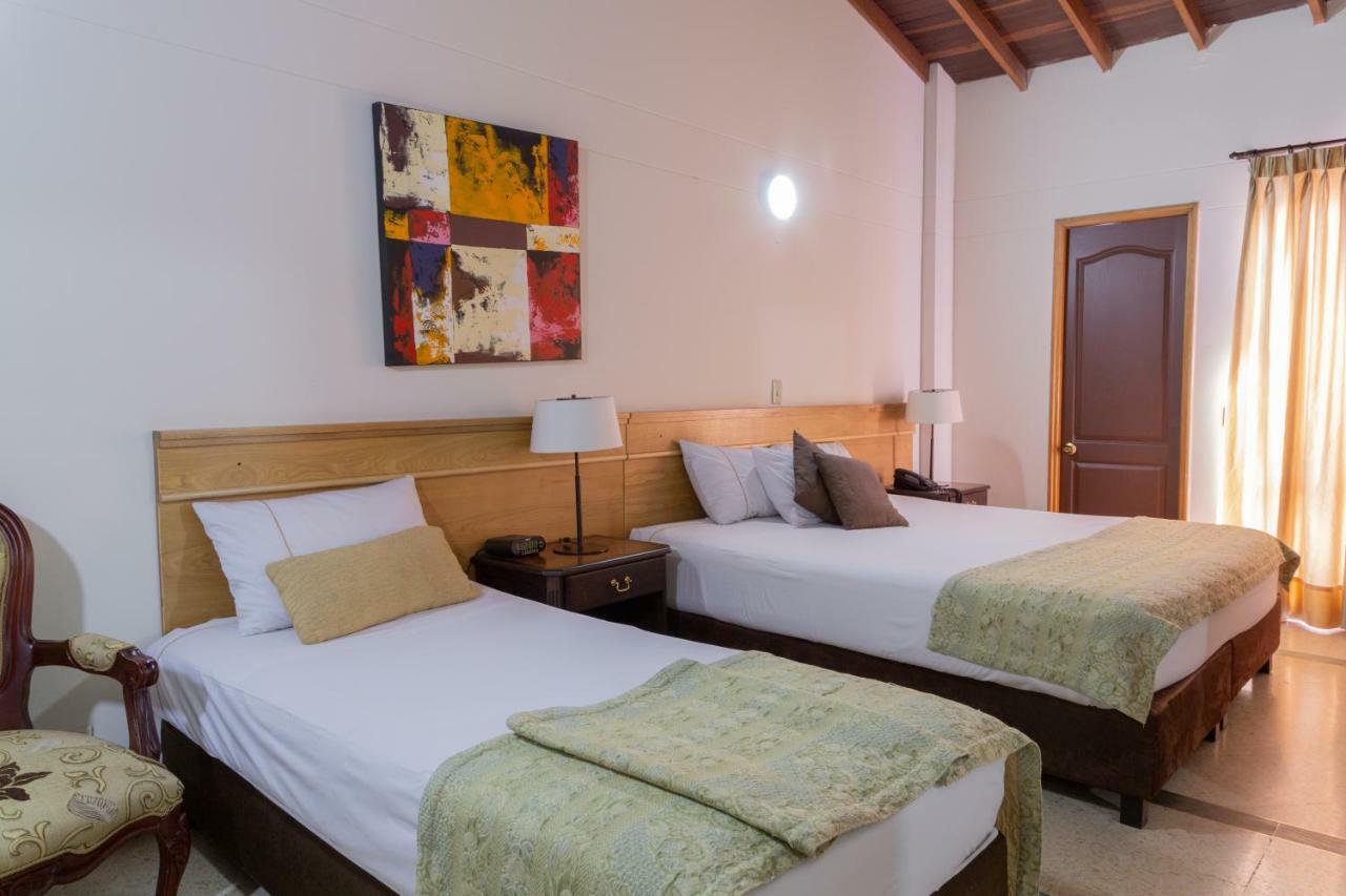 Suite con bañera de hidromasaje - Cama extragrande