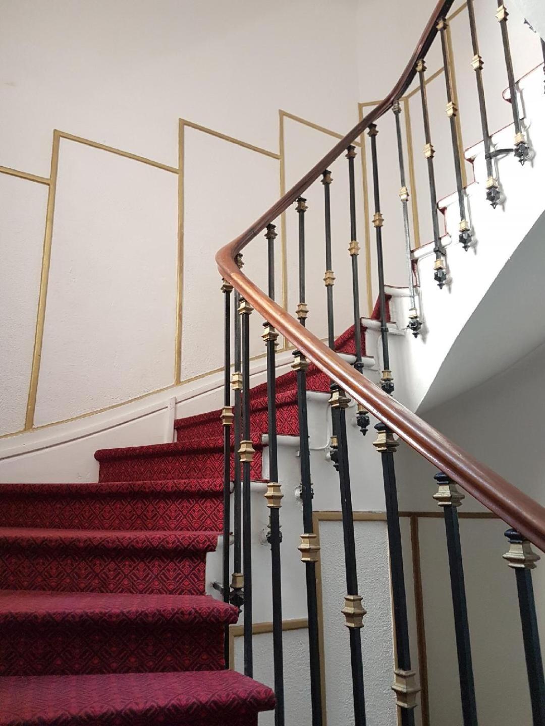 Superior Double or Twin Room stairs only