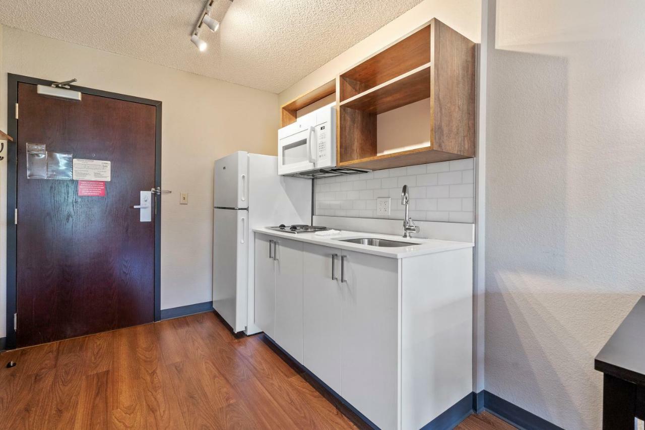 Studio with 2 Double Beds - Non-Smoking