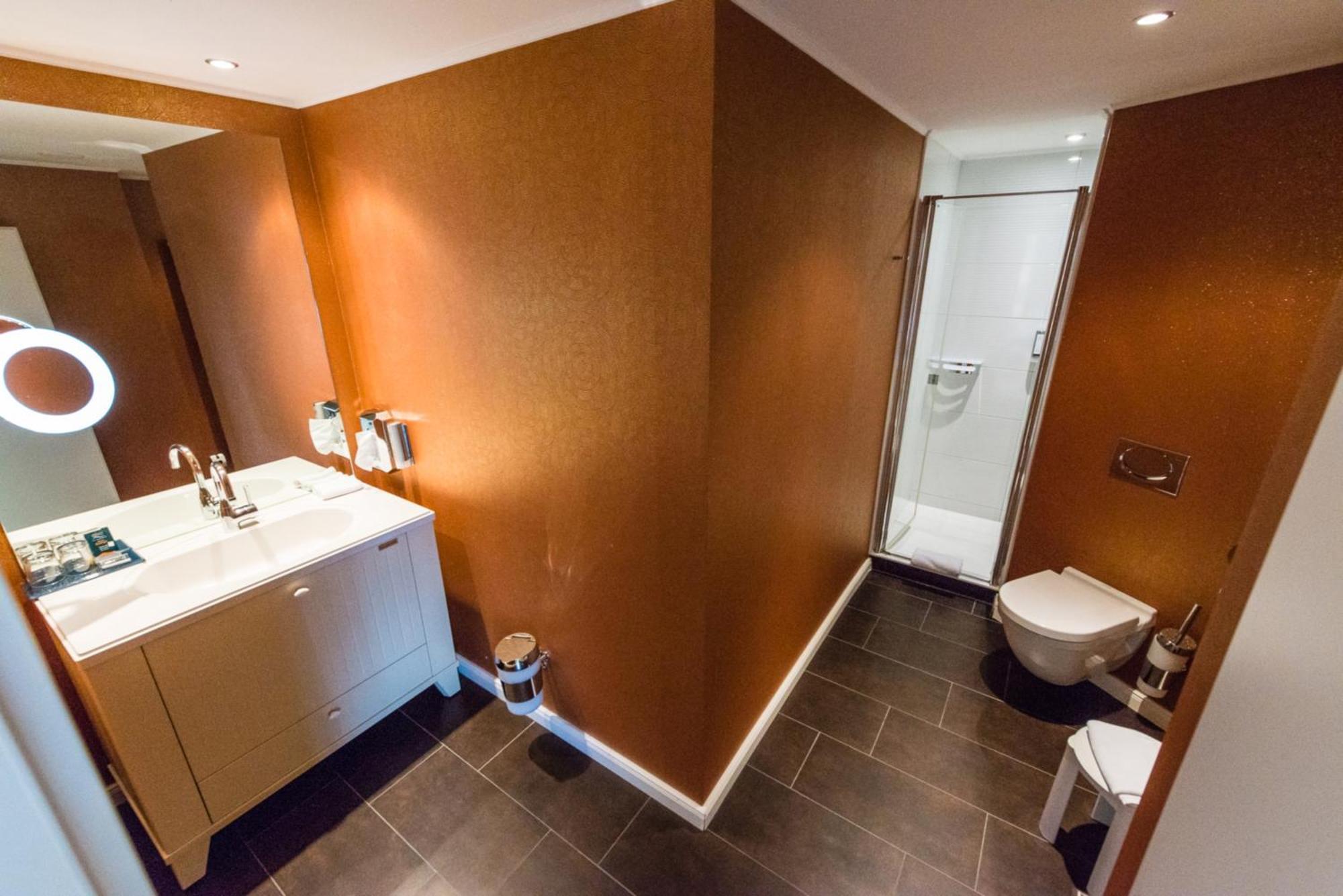Deluxe King Size Double Room