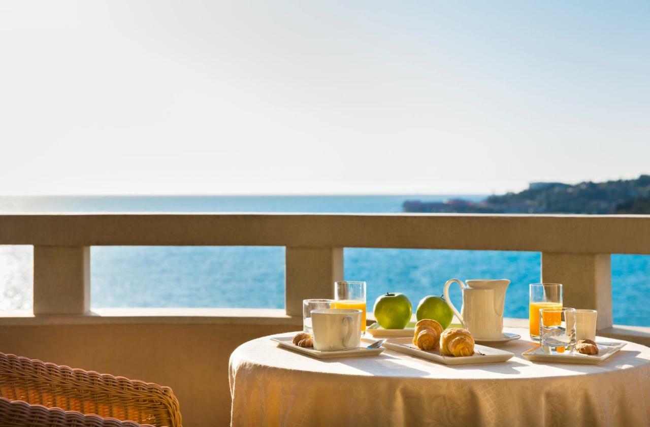 Deluxe Doppelzimmer mit Balkon und Meerblick