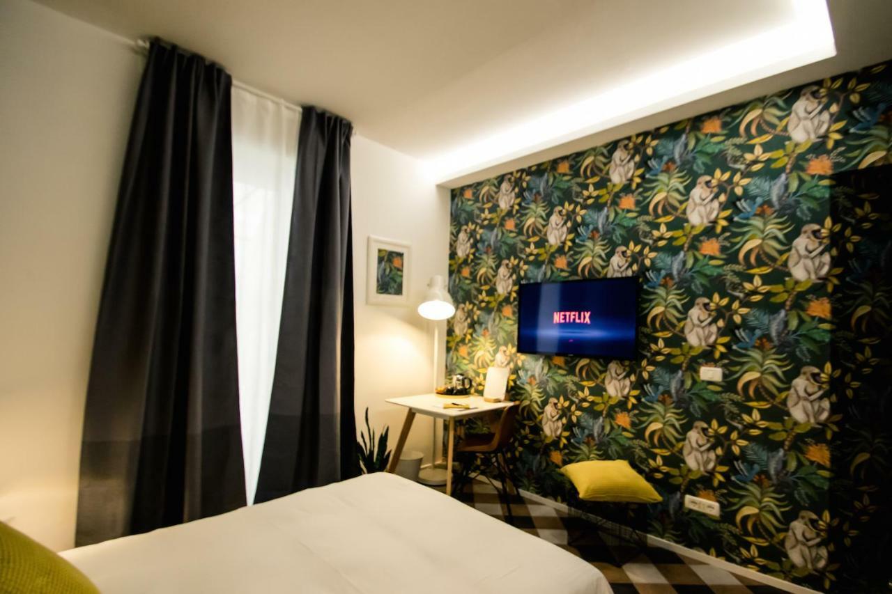 Standard Double Room Private Garden