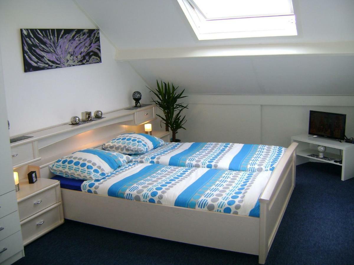 Large Double Room,892678399:JPEG